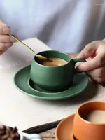 Tazas de tazas Nordic Minimalist Coffee Cafe Caza Cer￡mica y platillo Juego de t￩ peque￱o port￡til Kubek Do Kawy Hogar