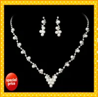 Stock 2022 Geweldige ontwerper Peals Crystals Bridal Jewelry Crowns Tiaras Headpieces Wedding Bridal Set Sets Party Jewel2518946