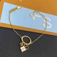 Factory direct diamond Chain Bracelets FASHION Brand letter decoration 21CM for beauty women Wedding Party Jewelry Hand catenary