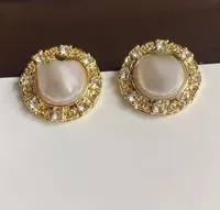 Charme Brand Desiger Earring LETTER STAD 18K Gold Boucles d'oreilles de luxe plaquées pour femmes Géométrique en cristal en cristal Eaute d'oreille Hoop Bijoux de mariage