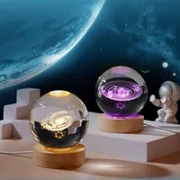 装飾的なオブジェクト図形クリスタルボールナイトライト宇宙飛行士プラネットグローブ3Dレーザー刻まれたソーラーシステムボールとタッチスイッチLED 221203