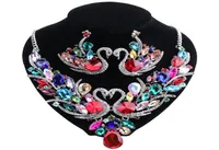 Set di gioielli zirconici cubici alla moda per donne regali 18 colori Crystal Swan Oreging and Necklace Sets7348417