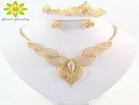 Women039s Jewelry Hollow Crystal Leaf Flower Necklace Bracelet Earrings Sets 18 k Gold Plated African Dubai Wedding Costume Jew3457228
