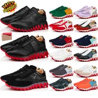 Red Bottoms Designer Running Shoes Mode Bekväma slitage Inbeställande Casual Men Kvinnor Tränare Sneakers Storlek 35-47 med Box Dust Bag