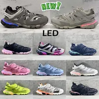 2023 مصمم للنساء الفاخرة للرجال مسار الأحذية العرضية 3 3.0 LED حذاء رياضة إضاءة Tess.S. Gomma Leather Trainer Nylon Platform Platform Sneakers Men Light