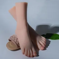 مسامير زائفة أنثى السيليكون نموذج قدم وصول الممارسة الممارسات الممارسات الوثنية لأحذية Footjob Sock Sock