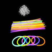 Nieuwheid Games Multi Color Fluorescentie Licht Glow Sticks armbanden Neon Kettingen Rally RAVERS 221207