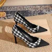 Shoes 32-43 Size Thousand Bird High Heels Women's Slim Heels Autumn New Versatile Style Pearl Chain Pointed Shoes