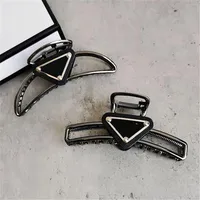 Luxury Designer Womens Hairclips Metal Triangle Hair Clip With Stamp Women Girl Brand Triangle Letter Barrettes Fashion Hair Acces261c