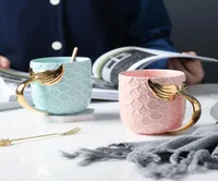Creative Gold Coffee Mug Ceramic Morning Milk Cup Travel Cup Christms Present till flickv￤n Tabellery Heminredning 1PCS6828048