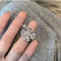Bvlgeris necklaces designer Live broadcast network red same chanting Blooming Flower Necklace plated with rose gold human wealth flower clover pendant female