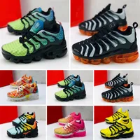 2022 Kids Running Shoes Sneakers Infant big boys girls Camo Black White Sports Run Designer 28-35188S