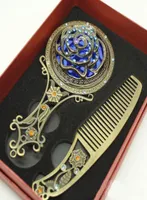 Specchio di trucco decorativo collezionabile e pettine Incisione fiore di strass per la maniglia di bronzo Manola arte artigianale Donne portatili per trucco Portable Specchio