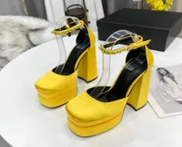 Nouvelles sandales de mode Designer de luxe Chaussures ￠ talon haut