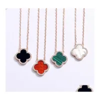 Hänge halsband Lucky Clover Girl Necklace Simple Net Red med liten färsk klavikelkedja Gift230W Drop Delivery Jewelry Pendants DHL6U