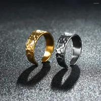 Cluster Rings 2022 Arrival Titanium For Women And Men Birthday Gift Triangular Pattern Discredit Ring Fashion Jewelry