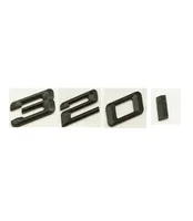 Mat Siyah ABS Numarası Mektuplar Kelime Araba Bagaj Rozeti Emblem Mektubu Çıkartma Çıkartma BMW 3 Serisi 320I2456032