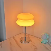 Table Lamps Atmosfera minimalista nordica crostata di uova lampada da scrivania in vetro camera da letto creativa comodino soggiorno Decor TableLamp T221212