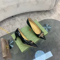 2023 Women Shoes Slingback Pumpar Luxury Designer Brand Sofisticated Minimalist High Heel Pekade t￥r l￤der Clare Sling Sandal med l￥da storlek 35-40 -B095