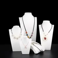 Collar de cuero de falso blanco busto de la cadena de joyas altas Formulario de cuello para el cuello de la ventana de la tienda de la boutique mostrador de exhibición 4119715