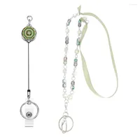 Colliers pendants Avocado Green Glass Perles Badge Reel Ribbon Lonyard pour femmes Collier Employé Bijoux de luxe sur le cou