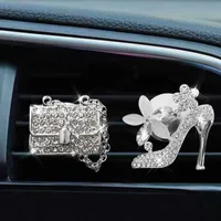 Decorações de interiores Carro de reflexo de ar automóvel Clipe de perfume Bling Accessories Girls Purse High Heel Scent Difusor Elegant Decoração T221215