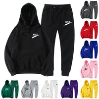 شعار العلامة التجارية الرياضية المصممة لرجال التتبع النشط الرجال مجموعة التعرق 2 قطعة من Nike Tech Fleece دافئة غير رسمية طويلة الأكمام الطويلة