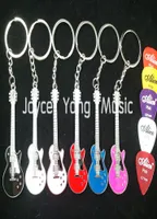 Muitos de 6pcs LP Style Electric Guitar Keychain50pcs Picks de guitarra de guitarra ac￺stica ac￺stica plectrums Wholes2185492