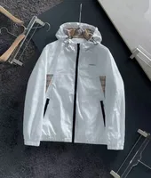 Mens Jacket Women Girl Coat Production Hooded Jackets med bokstäver Windbreaker Zipper Hoodies For Men Sportwear Tops Clothing Trapstar Jacke