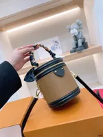 Luxurys Designers Real Leather Shourdled Bag Handbags Purches Petit Noe Crossbody Bucket Bags Cross Body Handle V768＃