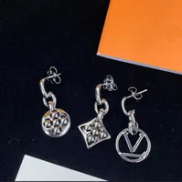 New designed women Silver dangle Stud Earring V Letter full diamonds Brass 18K Gold plating ladies pendants Earrings hoops Designer Jewelry S59-60