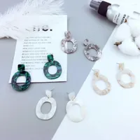 Bengelen oorbellen doreenbeads mode azijnzuur hars acetimar marmer voor vrouwen sieraden kleurrijke ovale cirkel charmes cadeau 1 paar