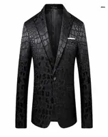 ブラックブレザーの男性クロコダイルパターンウェディングスーツジャケットスリムフィットスタイリッシュコスチュースシンガーメンズブレイザーズデザイン90061 1624777のステージウェア
