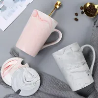 Mugs Creativa Tazza Di Ceramica Con Coperchio Cucchiaio Ragazza Nordic Ins Semplice Paio UN Tazze Caffe