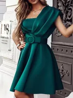 Sıradan elbiseler kadın bir omuz sırtsız parti akşam mini elbise moda katı bir çizgi pileli bayan zarif ince kolsuz 2022