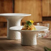Teller europäischer Keramik High Foot Stone Relief Dekorative Western Restaurant Obst Salat Dish Hochzeit Center Desktop -Kuchenpfanne