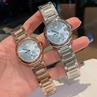 Le mouvement de quartz regarde les femmes regardent les montres-bracelets d'affaires