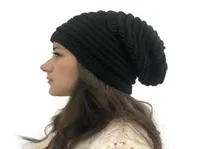 Cap-mollet de haute qualité Femmes039 Hat d'automne hiver extérieur Solid Splice Chapeaux Crochet tricot Holey Beanie Color Cap Sombreros6883379