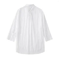 女性のブラウス2022女性ファッションホワイトシャツカットワークの刺繍長いスリーブボタンアップ女性ブルザシックトップス