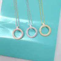 Люксрию дизайнеры подвесной кольцо кольцо открытие женщин тренд тренд модные ожерелья бутик подарок украшения красивые