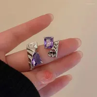 Kolczyki stadnonowe Moda Asymetryczne metalowe kolczyki dla kobiet dziewczyna kwadratowy fioletowy biały kostka kryształ ładna design