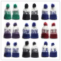 Nieuwe basketbalbeans 2023 Sideline Sport Cuffed Hockey Knit Hat Pom Poms Cap 30 Teams Knits Mix en match alle Caps Mixed Order