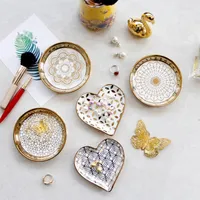Opbergdozen gouden keramische cosmetica sieradenlade Midden -Oosten Arabische dames desktop make -uptafel
