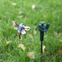 Decorações de jardim 1pcs plástico solar energia voadora Butterfly Bird Gunflower Yard Decor Butterflies Hummingbird Ornament Parta 221101