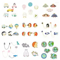 Brosches 2-5/Set tecknad djur och växter EMAMEL PIN-kedja Hedgehog Green Leaf Landscape Sea Wave Lapel Pins Artist Badges