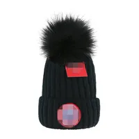 Yeni Moda Beanies Tasarımcı Örme Hats Ins Popüler Kanada Kış Şapkaları Klasik Mektup Baskı Örgü Kapakları H23