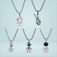 Подвесные ожерелья астронавт из нержавеющей стали Оптовые роботы Мужчины и женщины идут с дежественными аксессуарами
