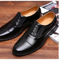 Klädskor Herrmännas bekväma sociala chaussures hommes en cuir lyx varumärke Business casual 221103