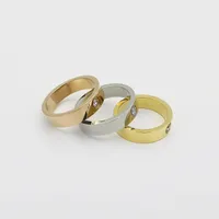 Marke Single Diamond Ring für Liebhaber Freund Geschenk Schmuck 18K Gold plattierte Damenringe präsentieren Titan Opp -Tasche No Box S425