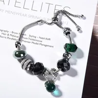 Bracelets de charme 6pcs Bracelet des perles de cristal avec bracelet de perle en métal floral sculpté pour femmes amies de la mode de la mode